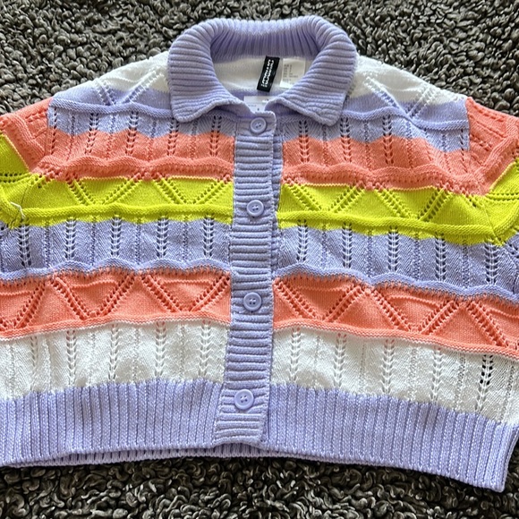 H&M color-blocked cardigan - Picture 2 of 5